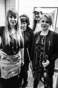 Mangler-171019_Doctorella_15_Backstage